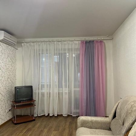 Квартира Недалеко От Центра Города Kharkiv Exterior photo